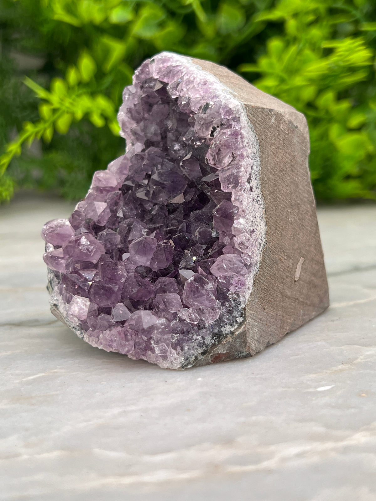 Amethist cluster cut base