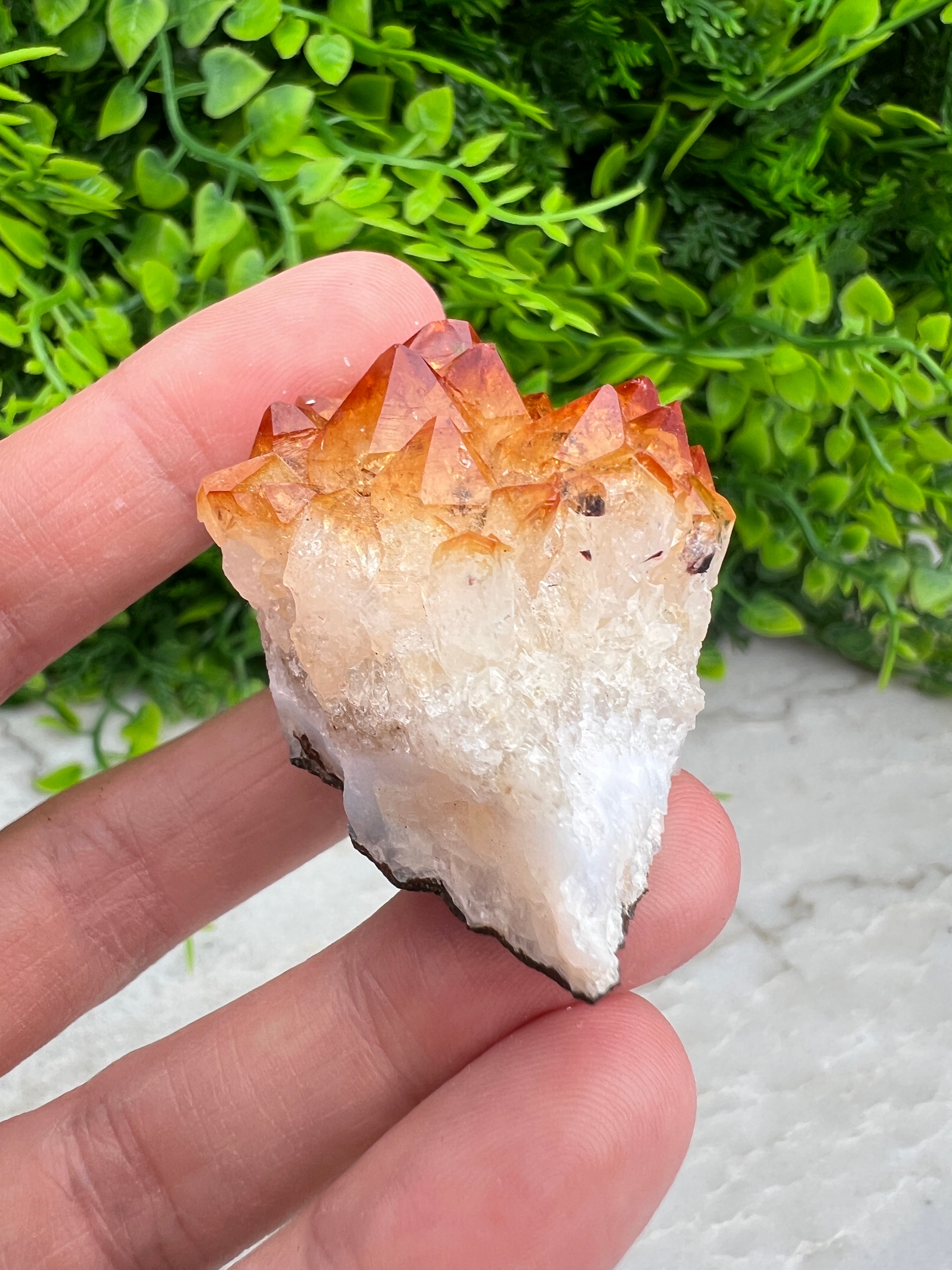 Citrien (gebrande Amethist) cluster (4 cm)