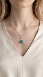 925 Sterling zilver | Azuriet hanger (20 mm totaal) by KEY LIME STORE