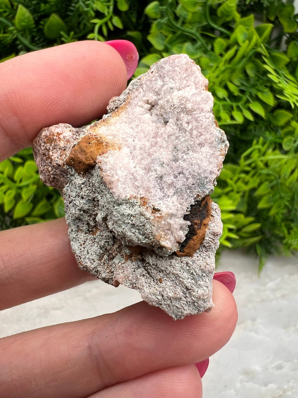 Rosa Amethyst-Cluster (5 cm) von KEY LIME STORE