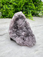 Amethist cluster cut base (7 cm) by KEY LIME STORE
