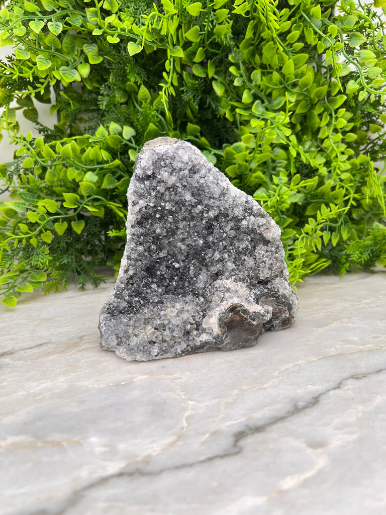 Amethist cluster cut base