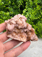 Roze Amethist cluster (8 cm) by KEY LIME STORE