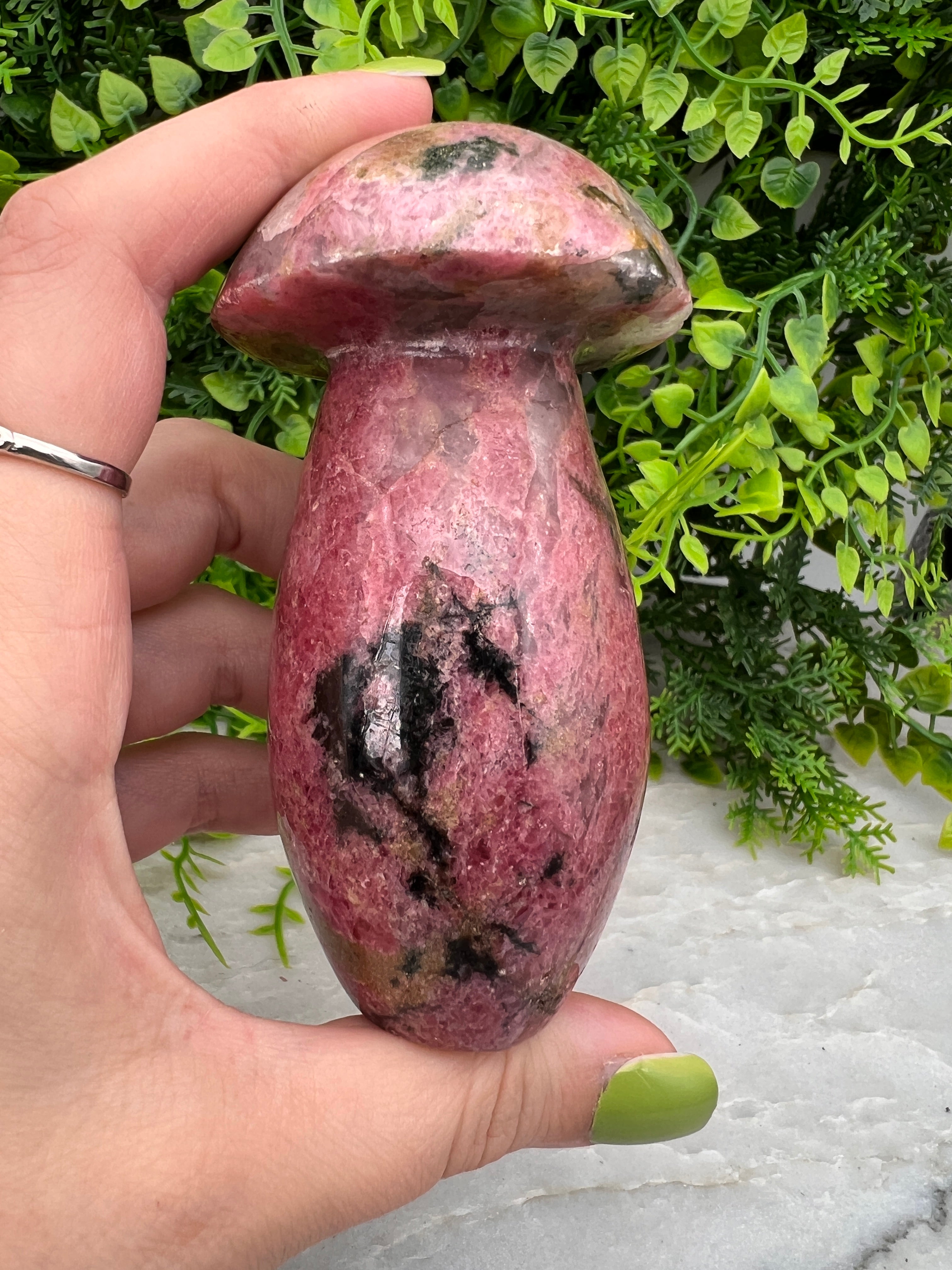 Rhodonit-Pilz (10,5 cm / 382 g)