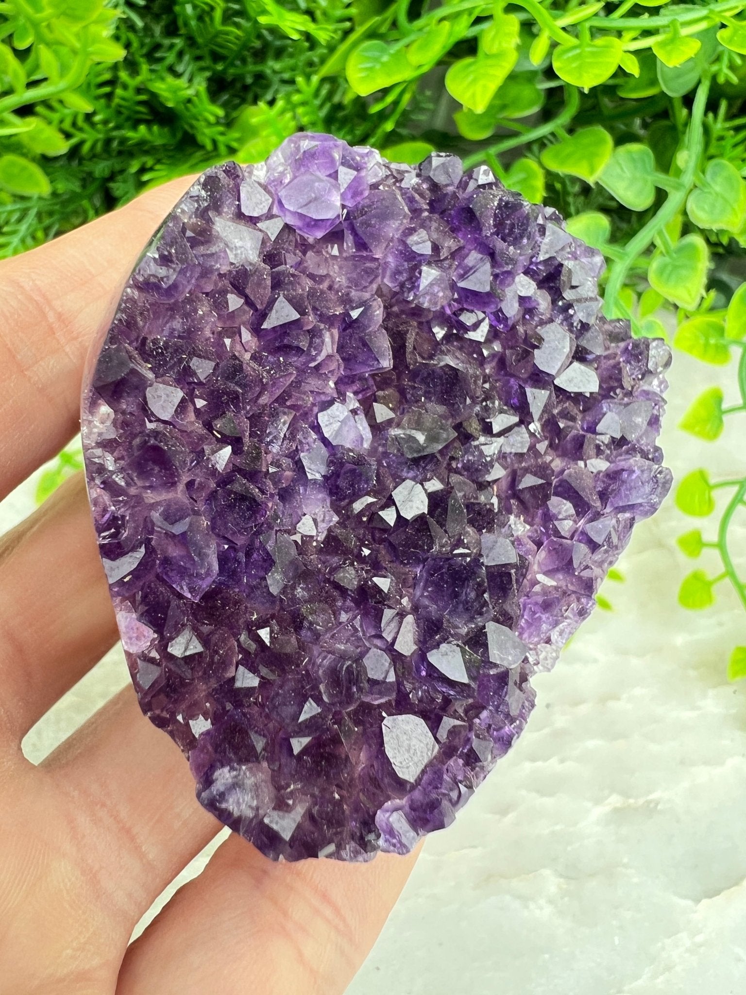 Amethyst-Cluster, rundum poliert (6 cm) von KEY LIME STORE