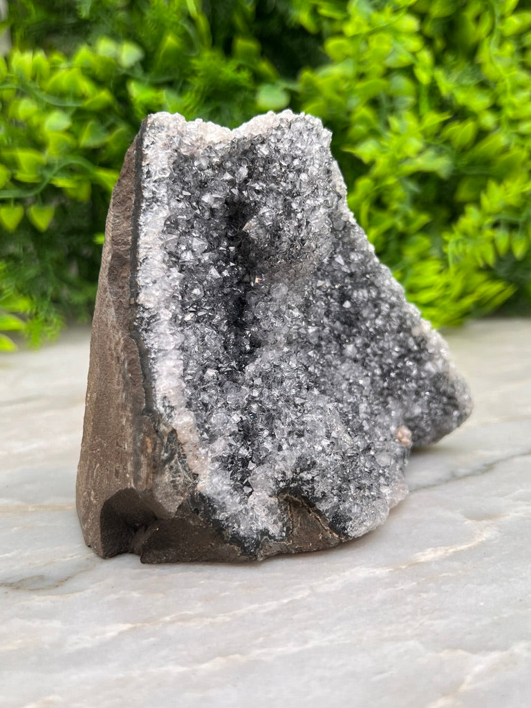 Amethist cluster cut base