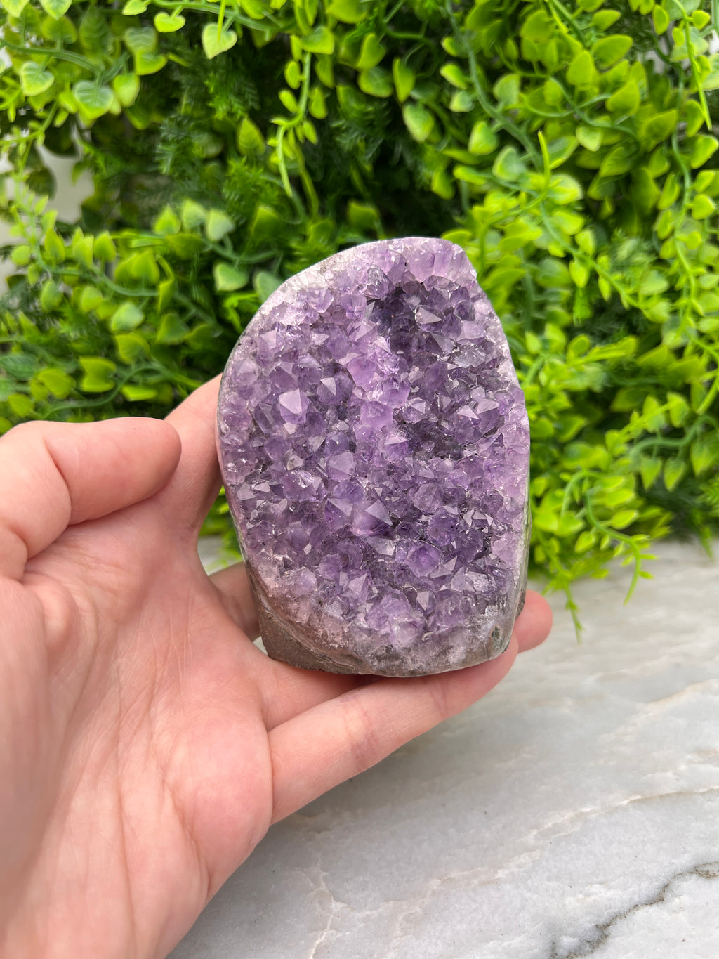 Amethist cluster cut base