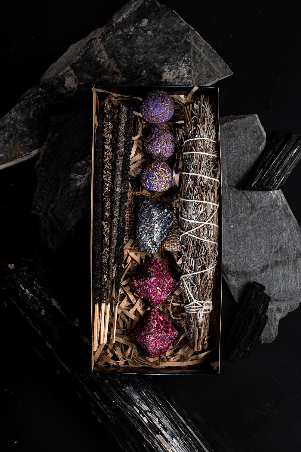 Sagrada Madre Tourmaline Incense Gift Set (242 g)