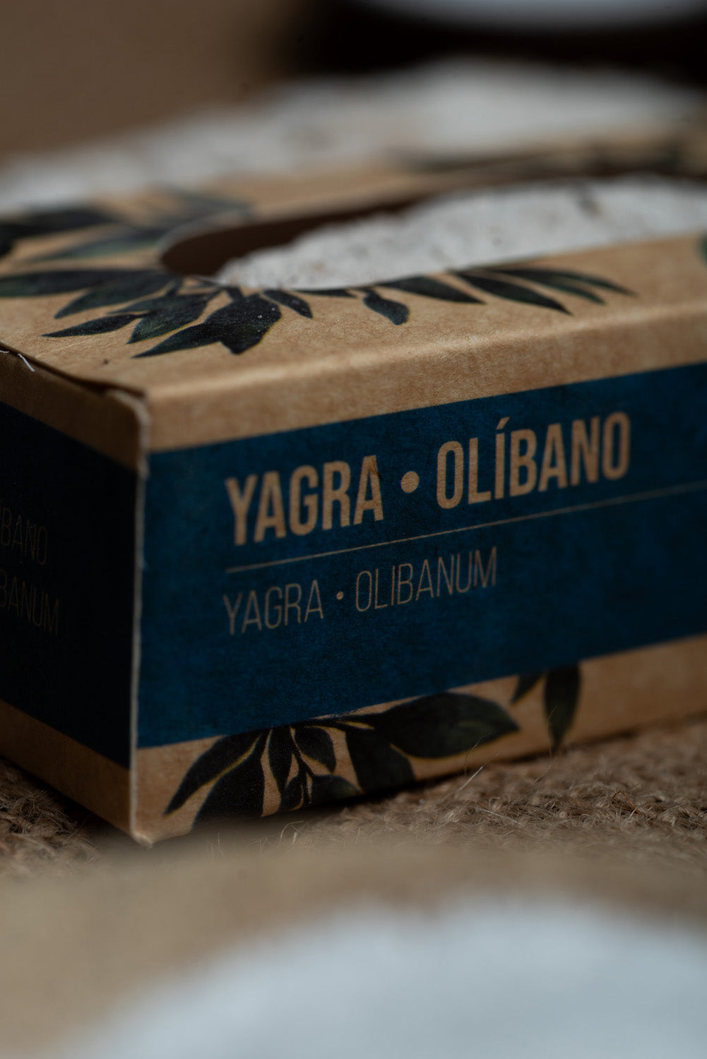 white yagra smudge stick Sagrada Madre Sahumitos (4x4x12cm)