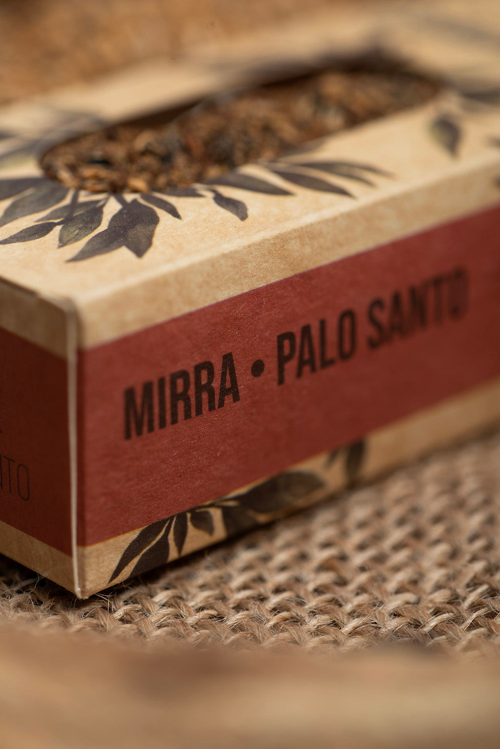 Palo Santo smudge stick, Sagrada Madre Sahumitos Mirre (4x4x12cm)