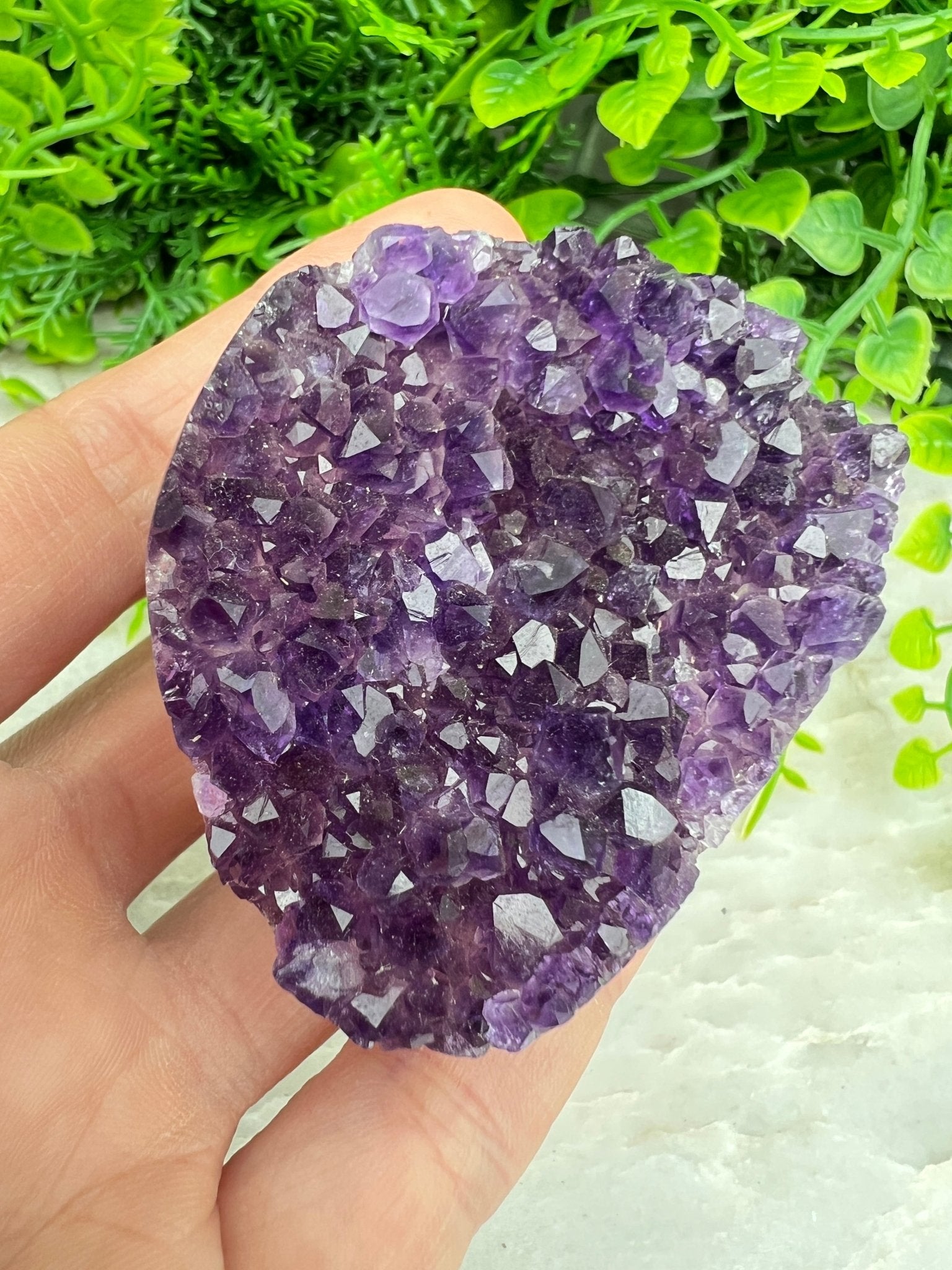 Amethyst-Cluster, rundum poliert (6 cm) von KEY LIME STORE