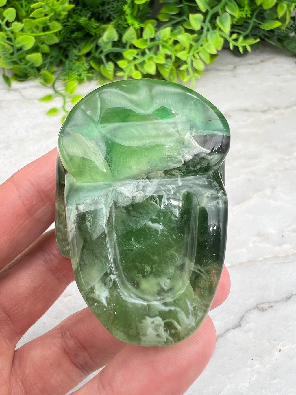 Regenbogen-Fluorit-Schädel (hohe Qualität) von KEY LIME STORE