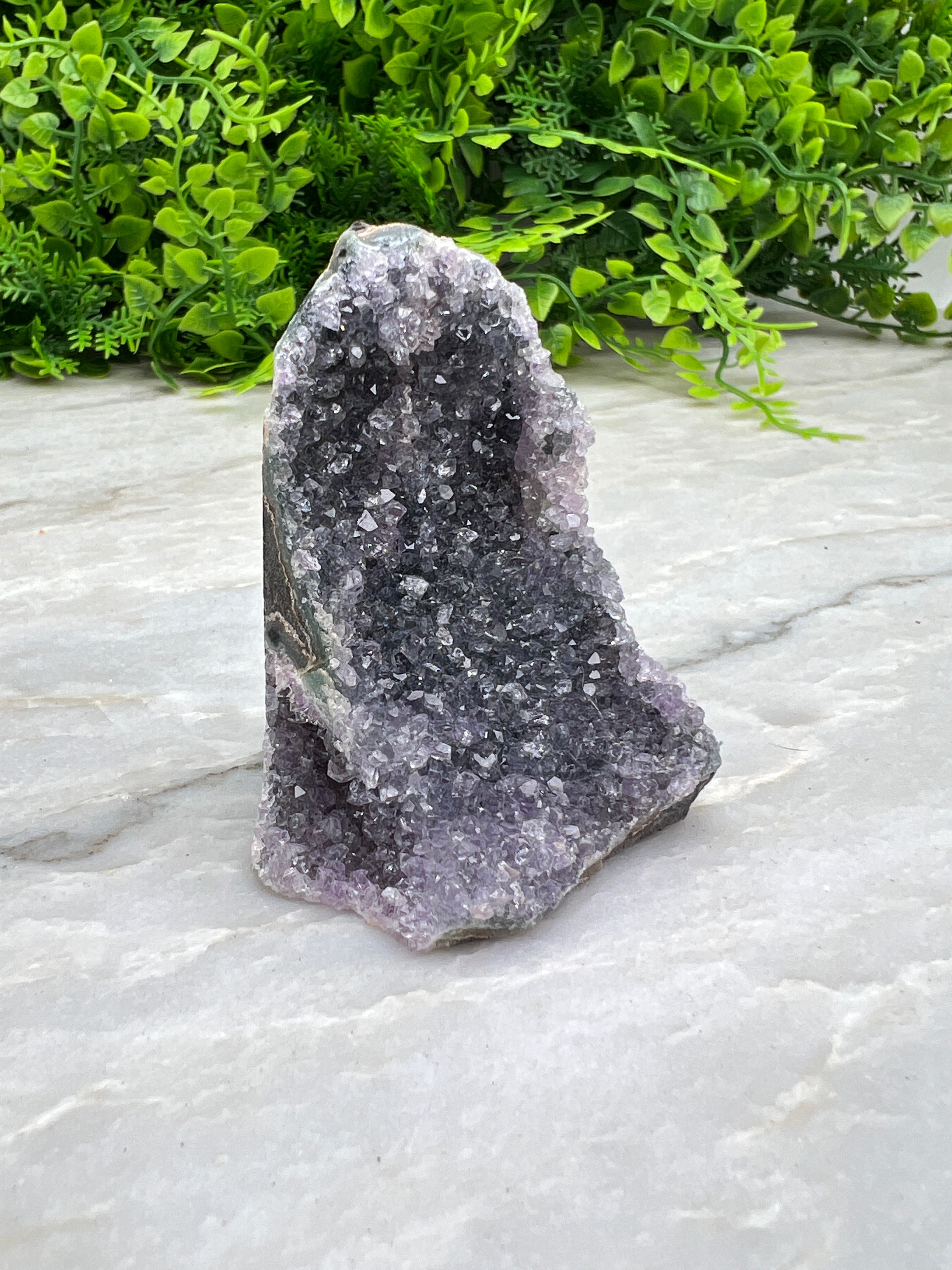 Amethist cluster cut base (7 cm)