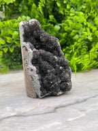 Amethist cluster cut base