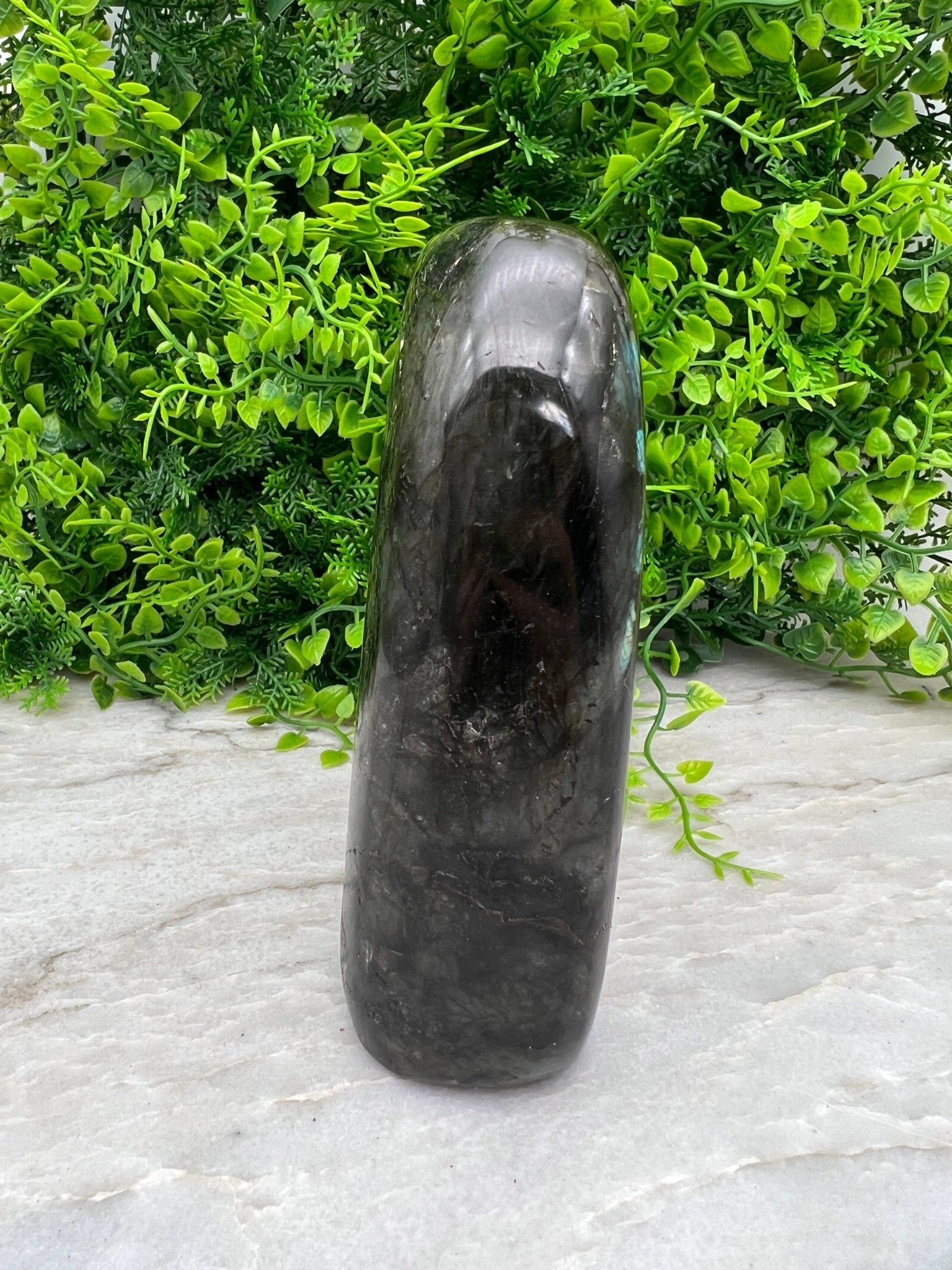 Labradorit-Skulptur (1.516 kg) von KEY LIME STORE