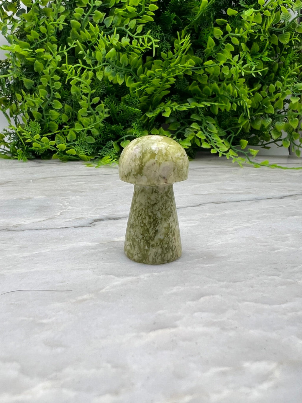Calcit-Pilz (4 cm) von KEY LIME STORE