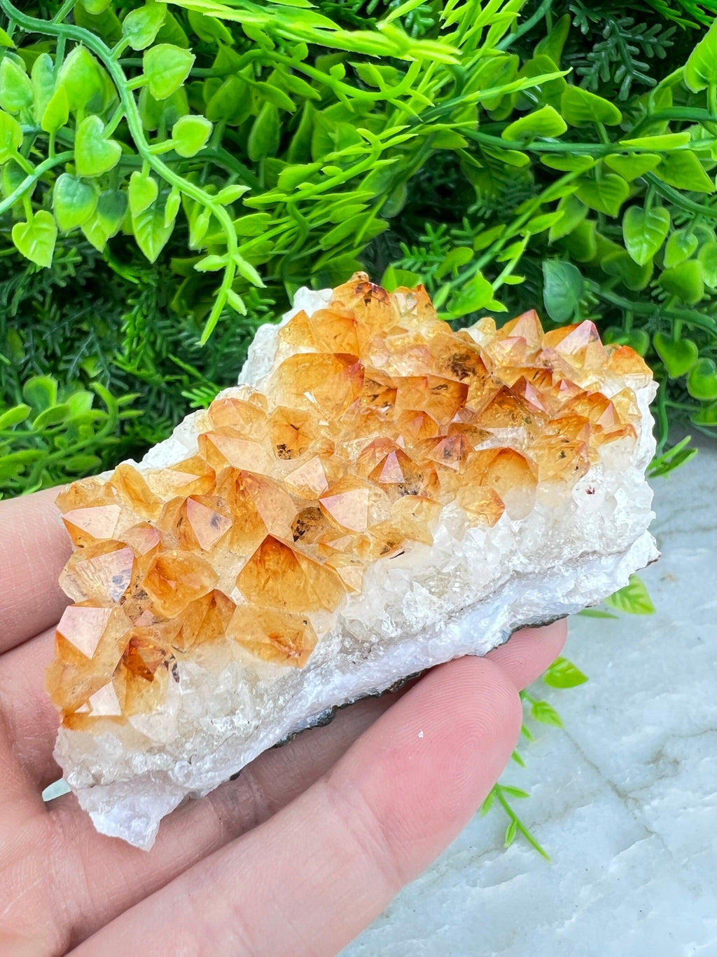 Citrin (gebrannter Amethyst) – Cluster (9 cm) von KEY LIME STORE