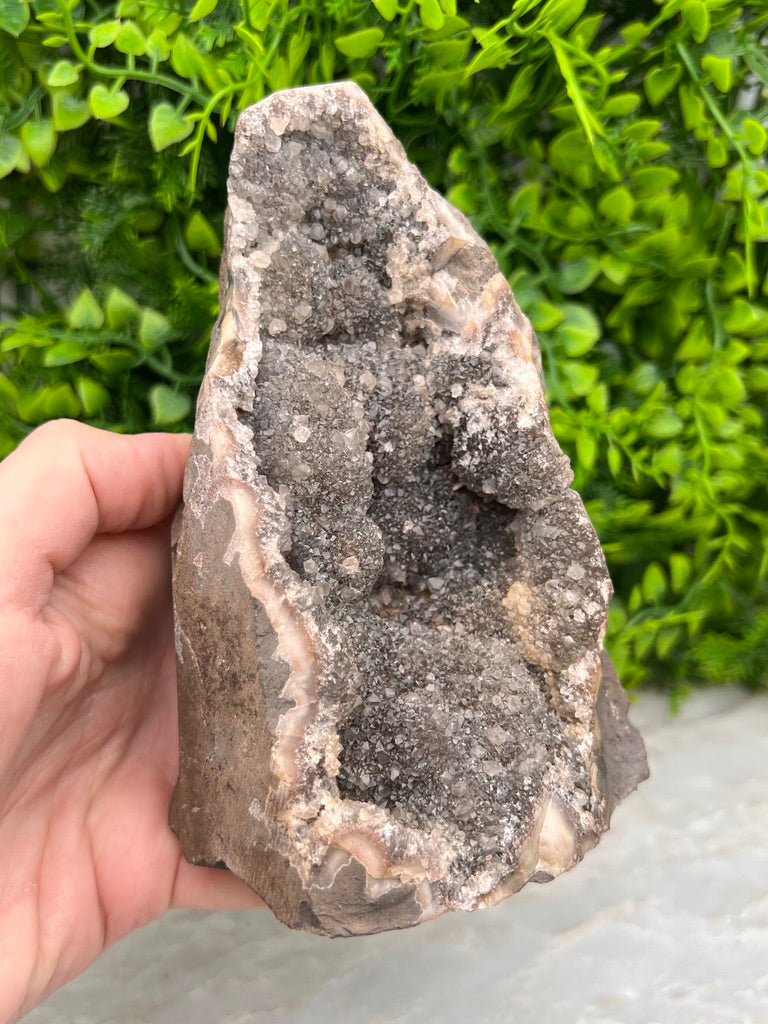 Amethist cluster cut base
