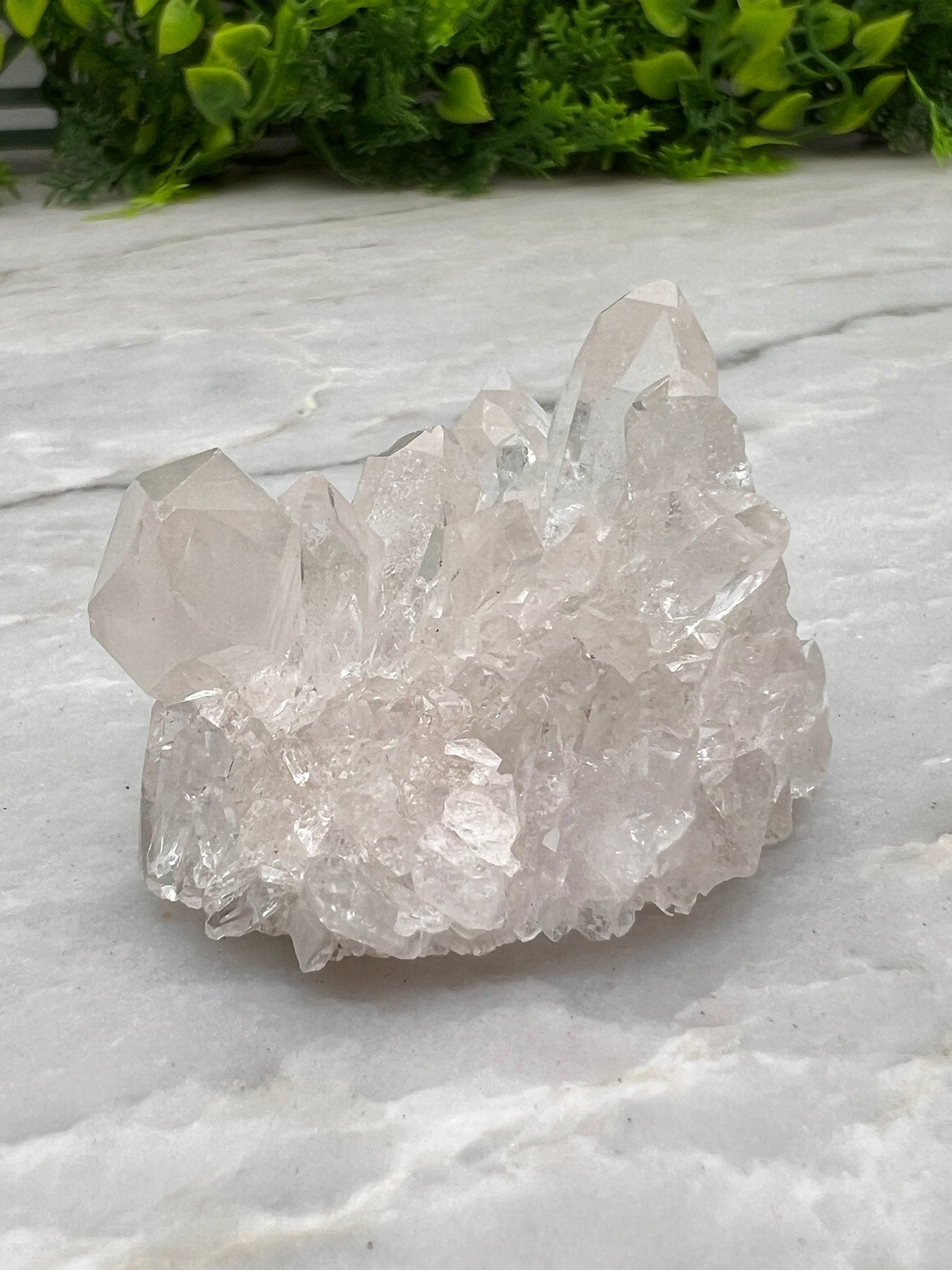Zeer helder Bergkristal cluster (5 cm) by KEY LIME STORE