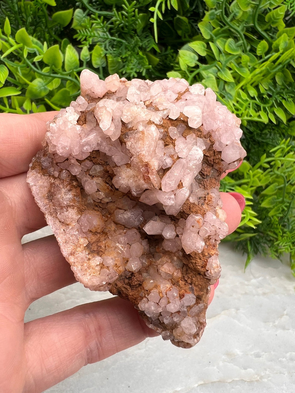 Rosa Amethyst-Cluster (8 cm) von KEY LIME STORE