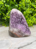 Amethist cluster cut base met gepolijste randen