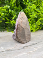 Amethist cluster cut base