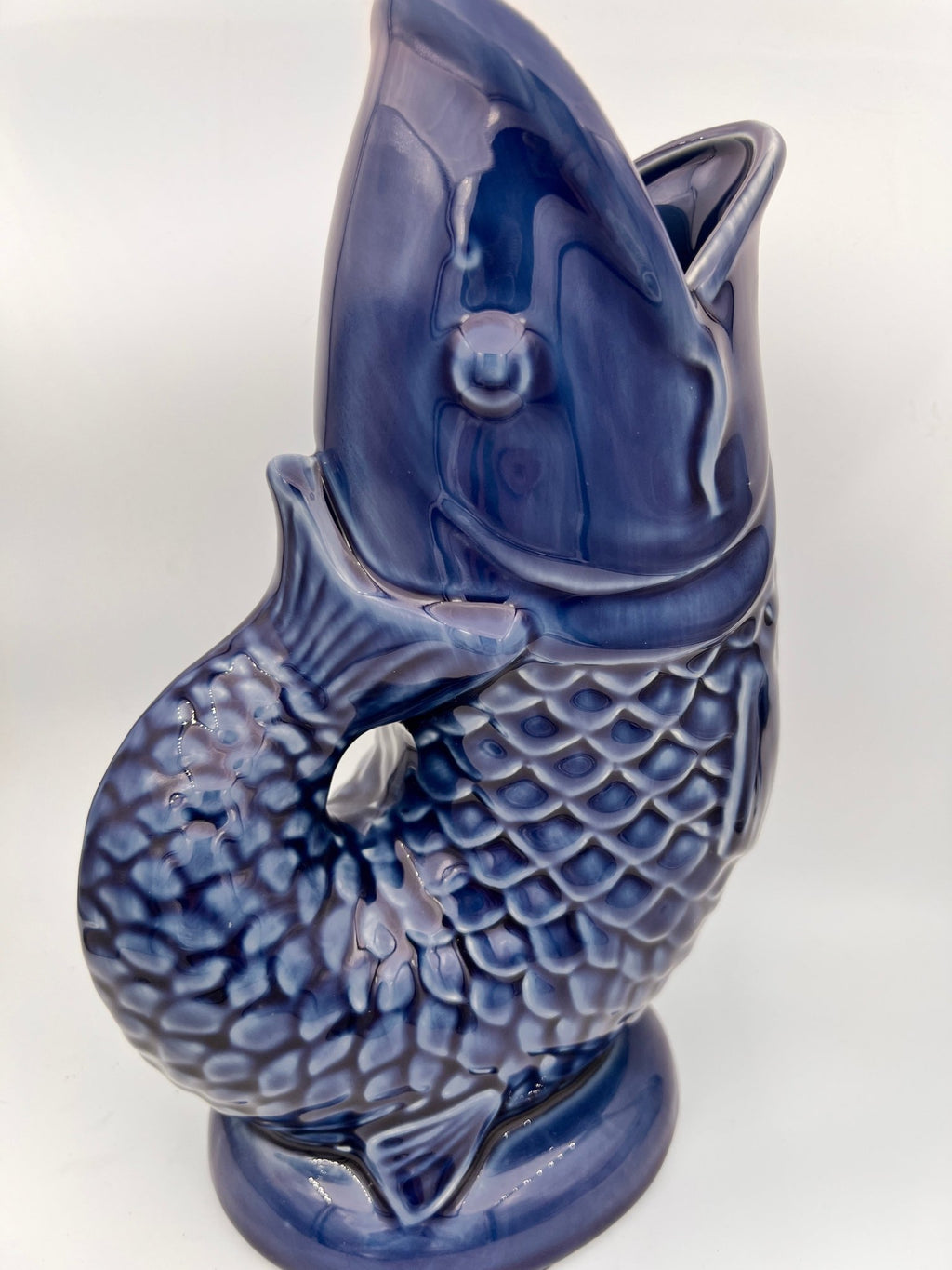Blaue Fischvase, 26 cm hoch, von KEY LIME STORE