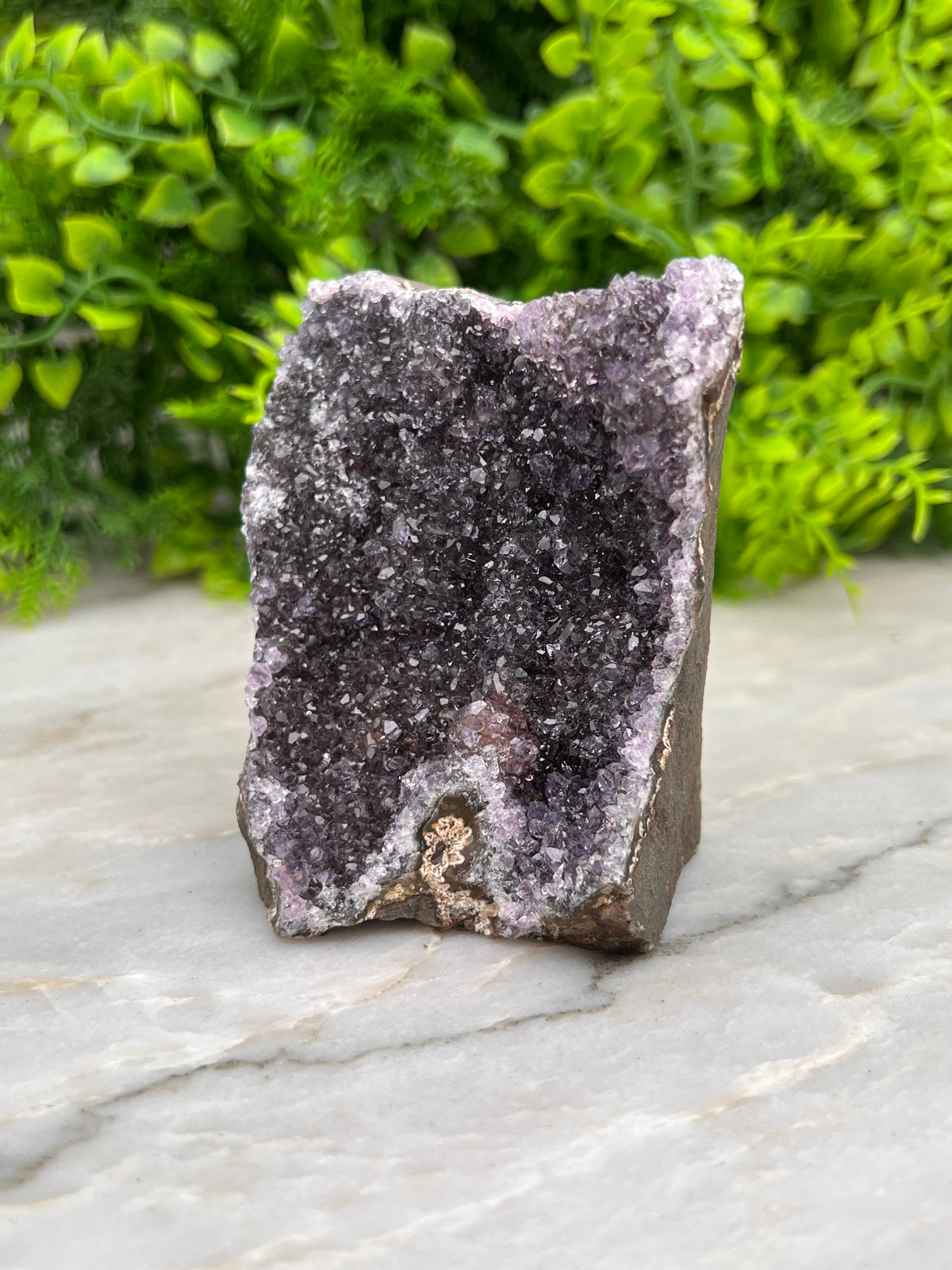 Amethist cluster cut base