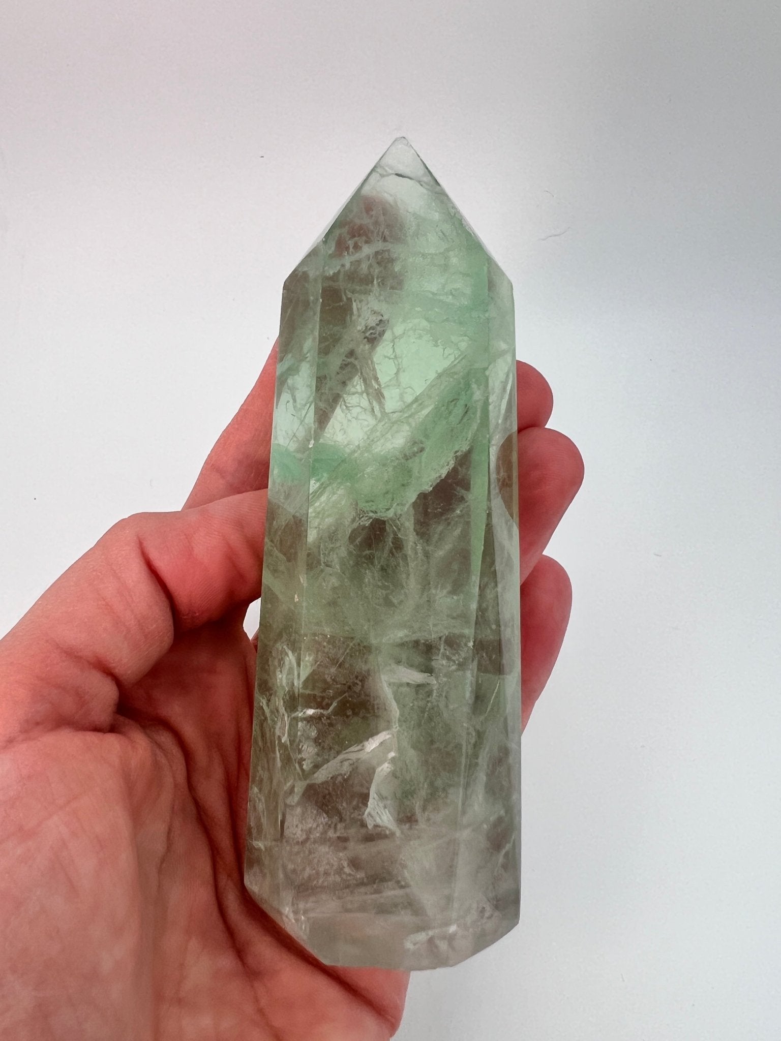 Grüner Fluorit-Turm 0,258 kg von KEY LIME STORE