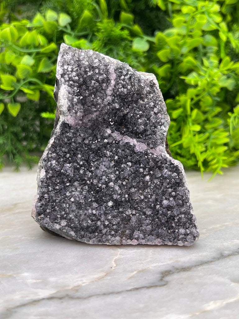 Amethist cluster cut base