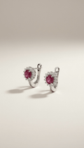 Ohrringe aus 925er Silber mit rubinroten Zirkonia und Halo von KEY LIME STORE