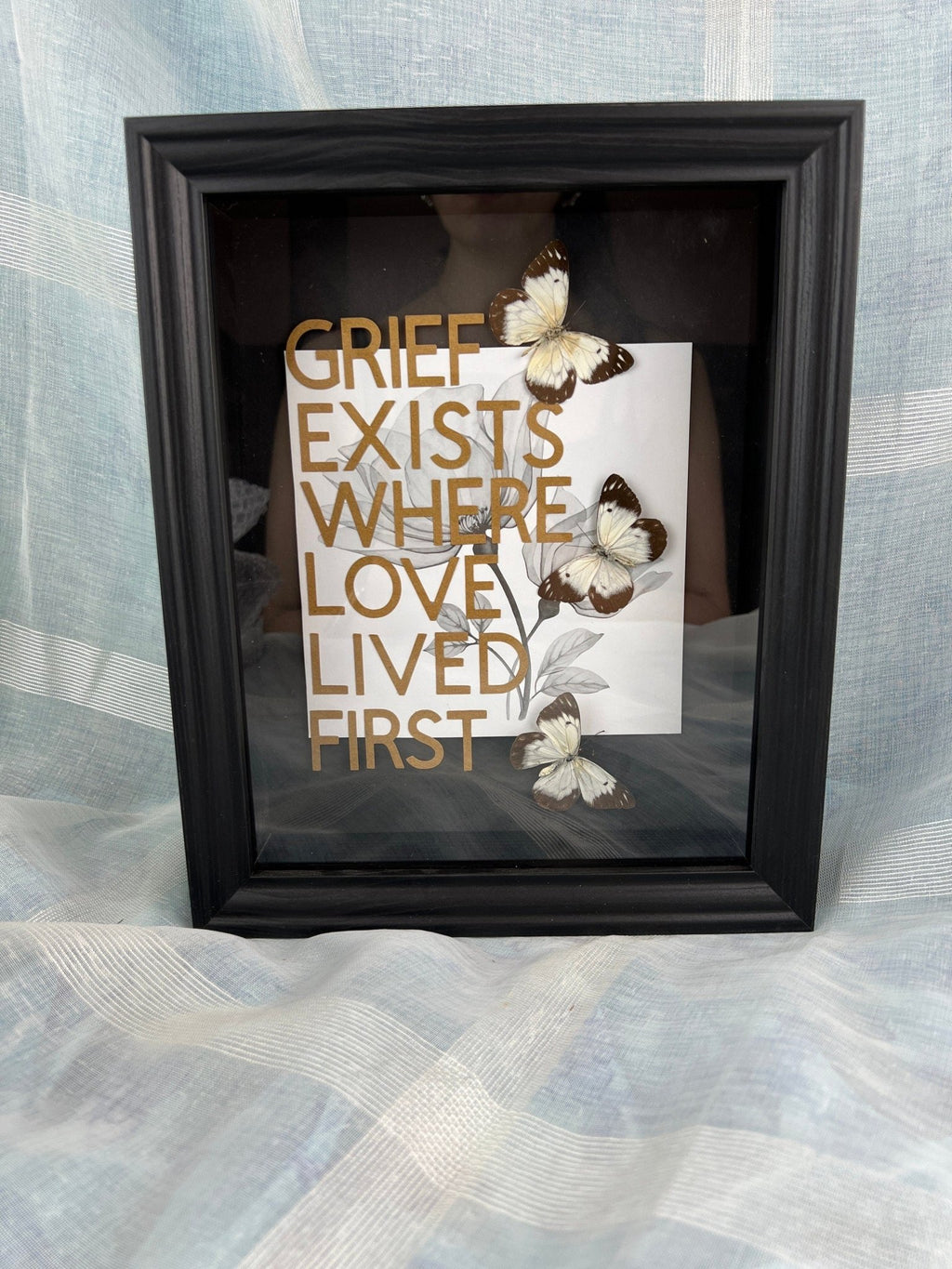 Schmetterlinge im Rahmen – Gedenkstück von KEY LIME STORE