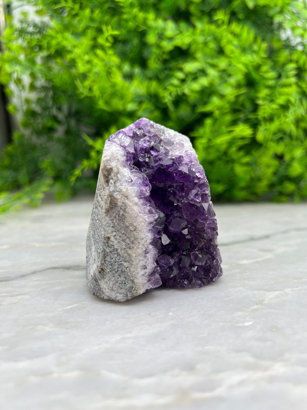 Amethist cluster cut base