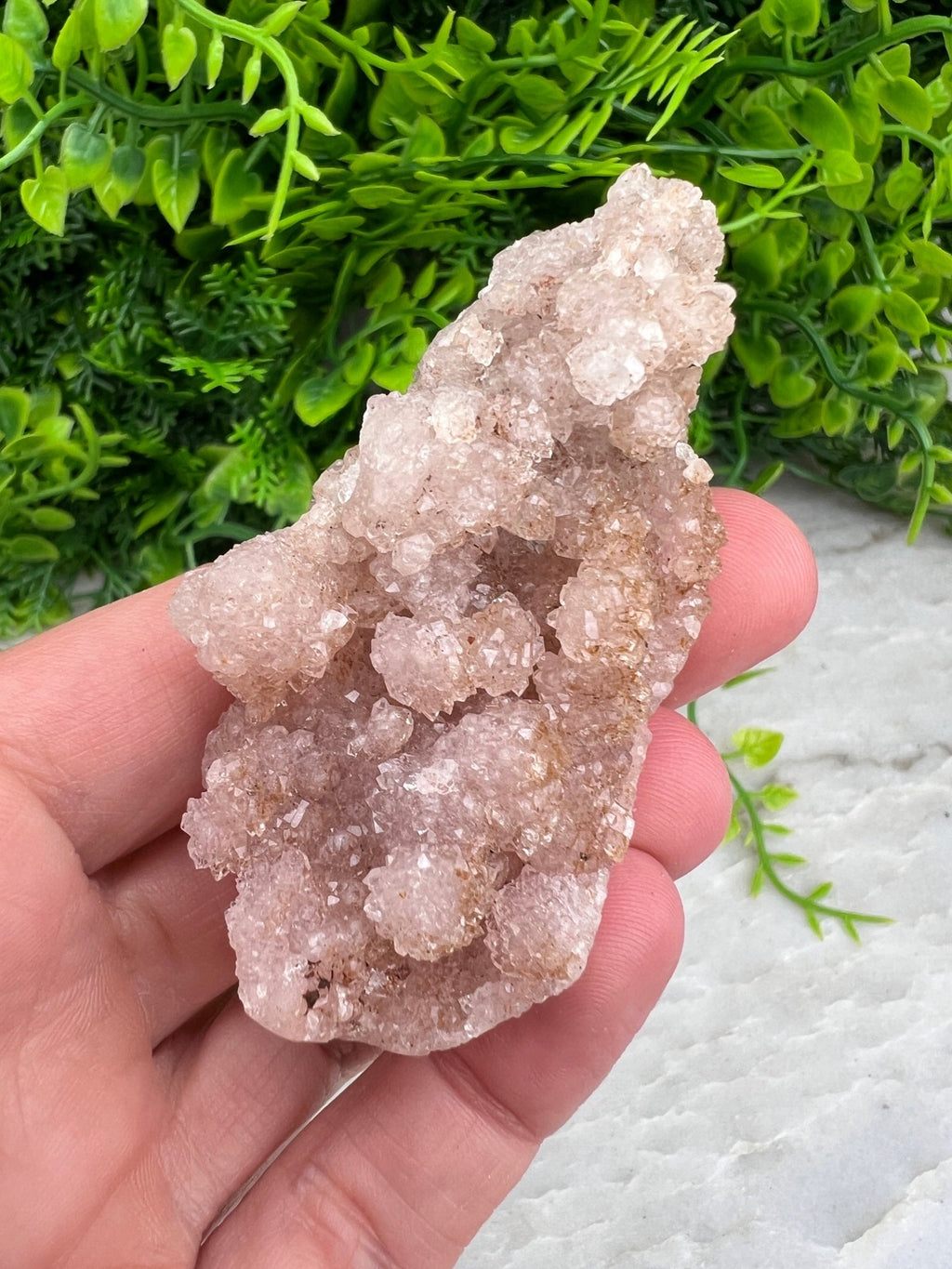 Rosa Amethyst-Cluster (7 cm) von KEY LIME STORE