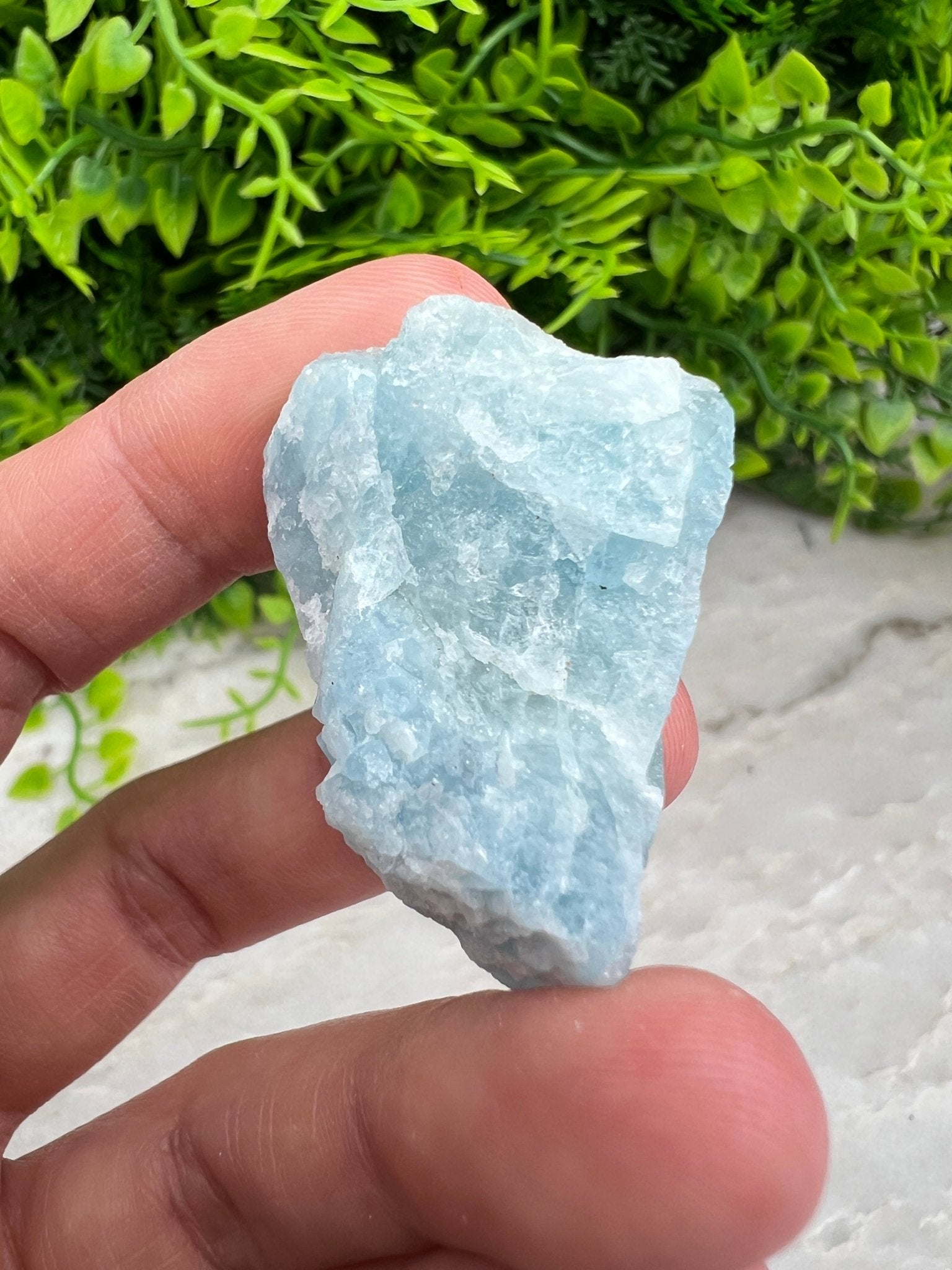 Aquamarin, roh (3 cm) von KEY LIME STORE