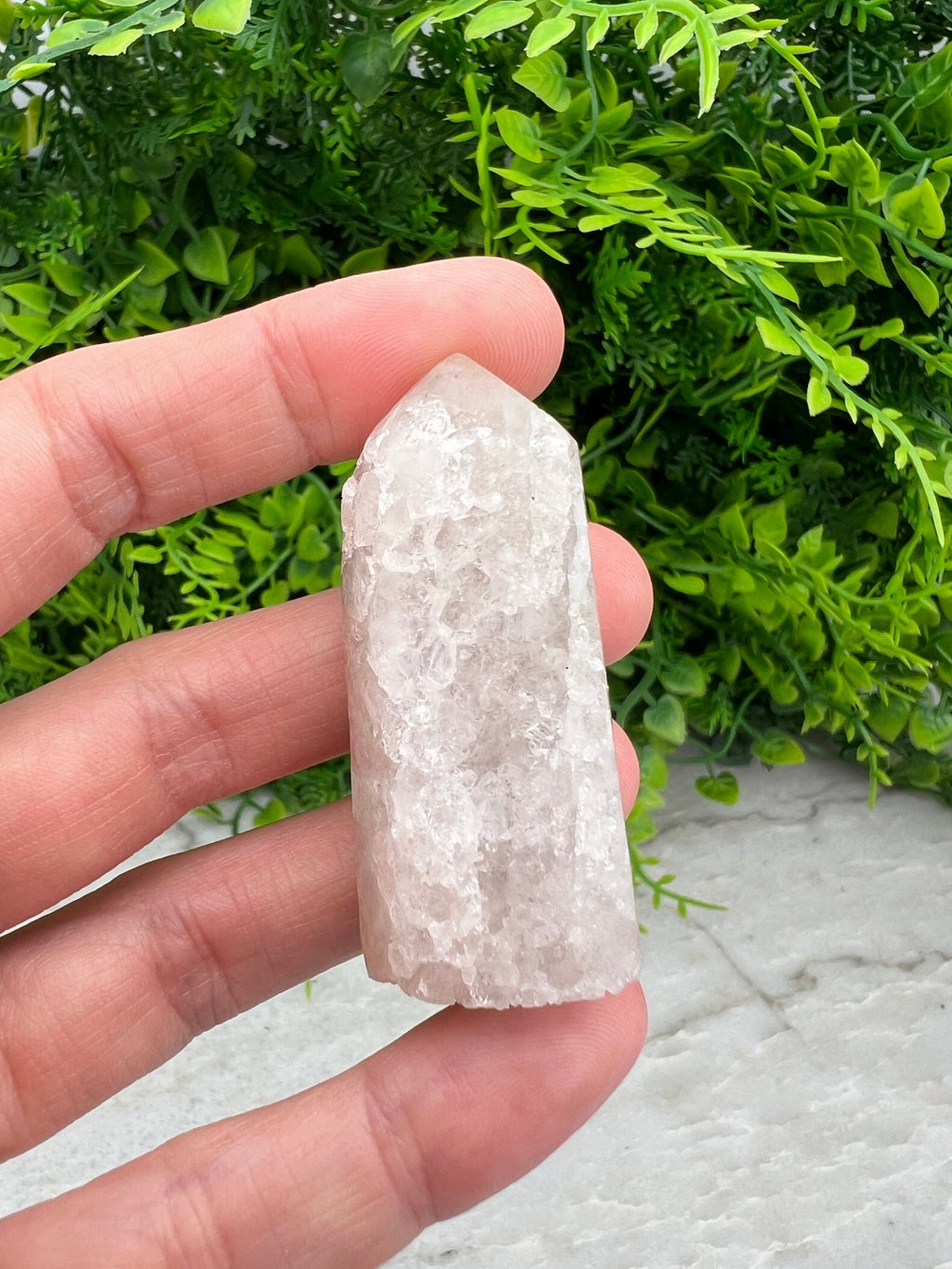 Amethyst-Cluster-Turm (5 cm) von KEY LIME STORE