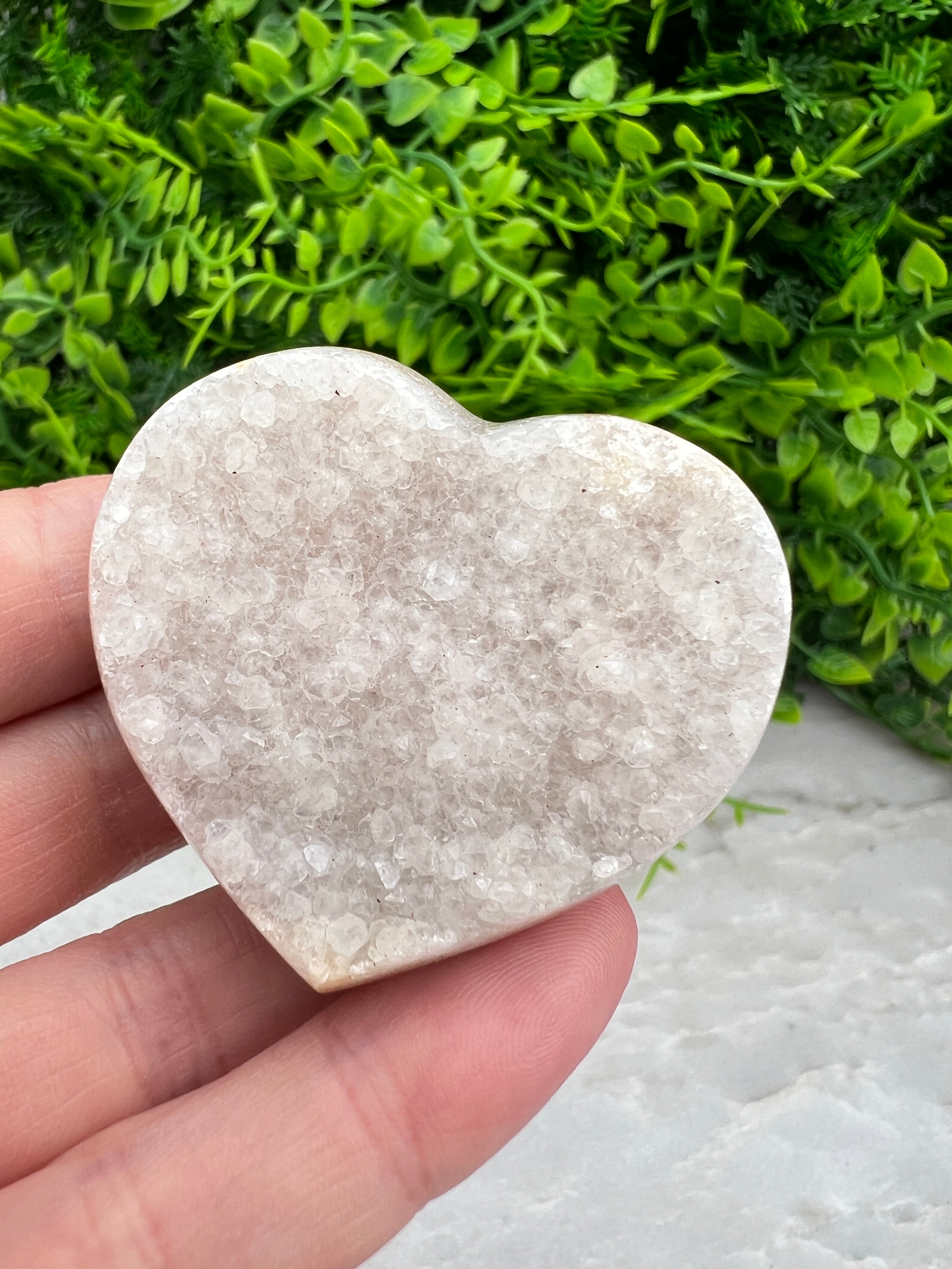 Sugar Amethyst Heart (5 cm)