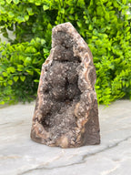 Amethist cluster cut base