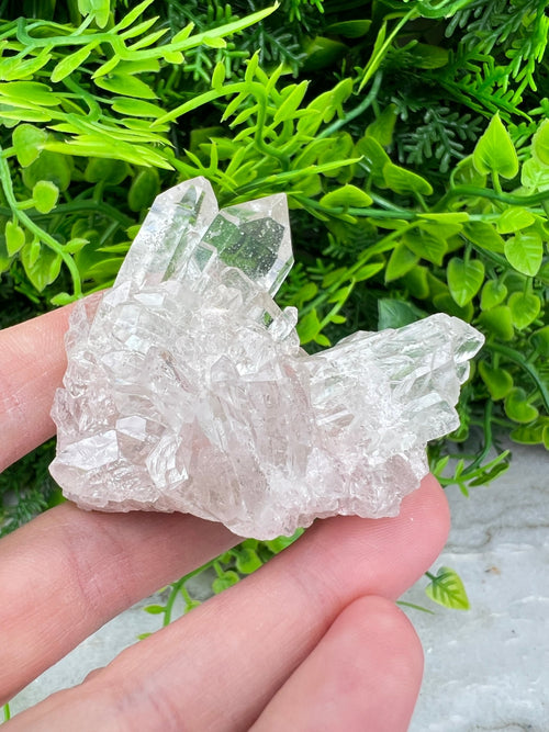 Bergkristall-Cluster (6 cm) von KEY LIME STORE