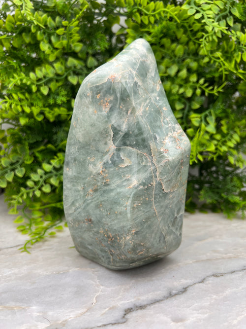 Amazonit (Südafrika) – Skulptur (17 cm x 1,25 kg)