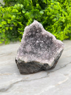 Amethist cluster cut base