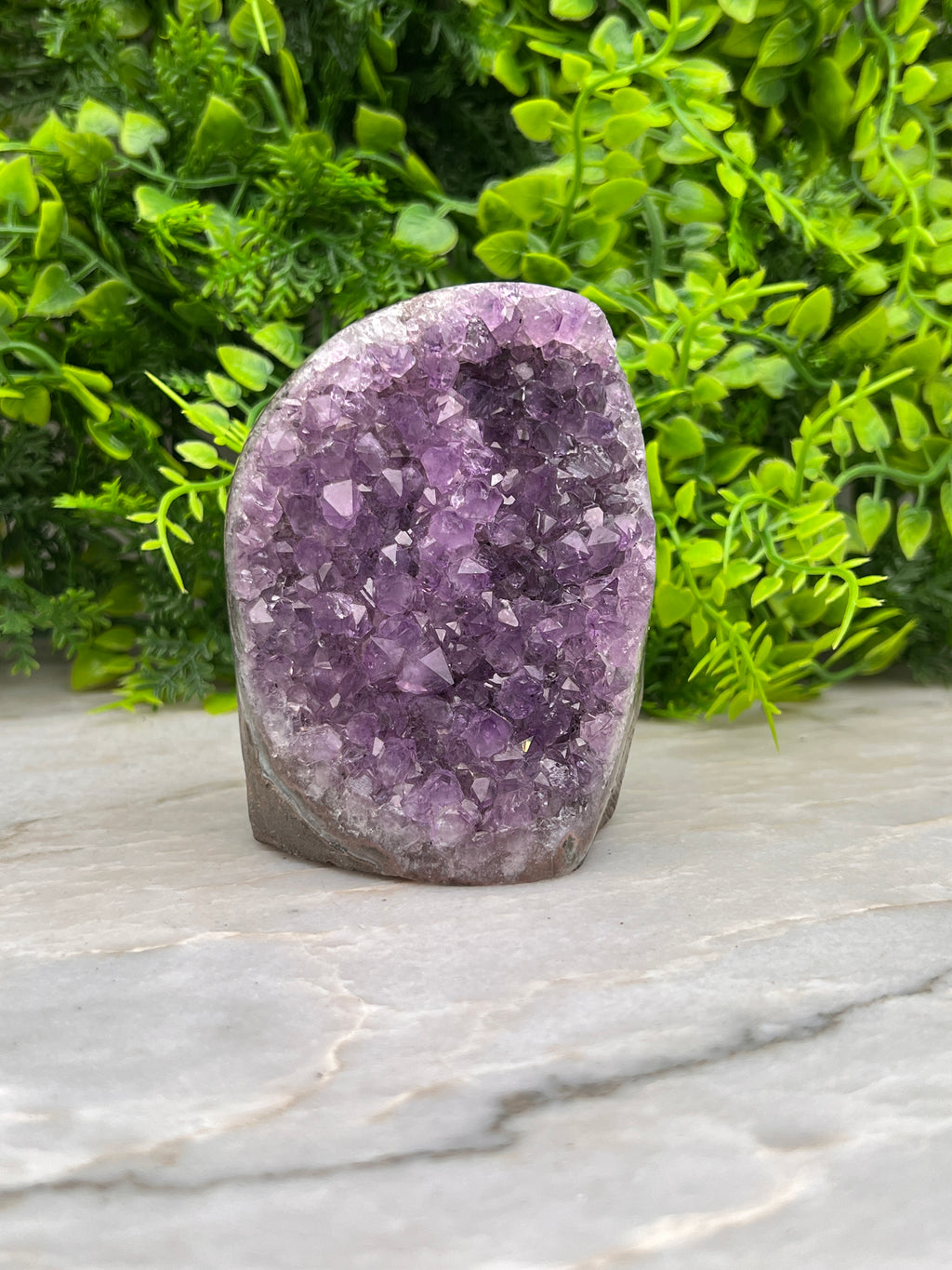 Amethist cluster cut base
