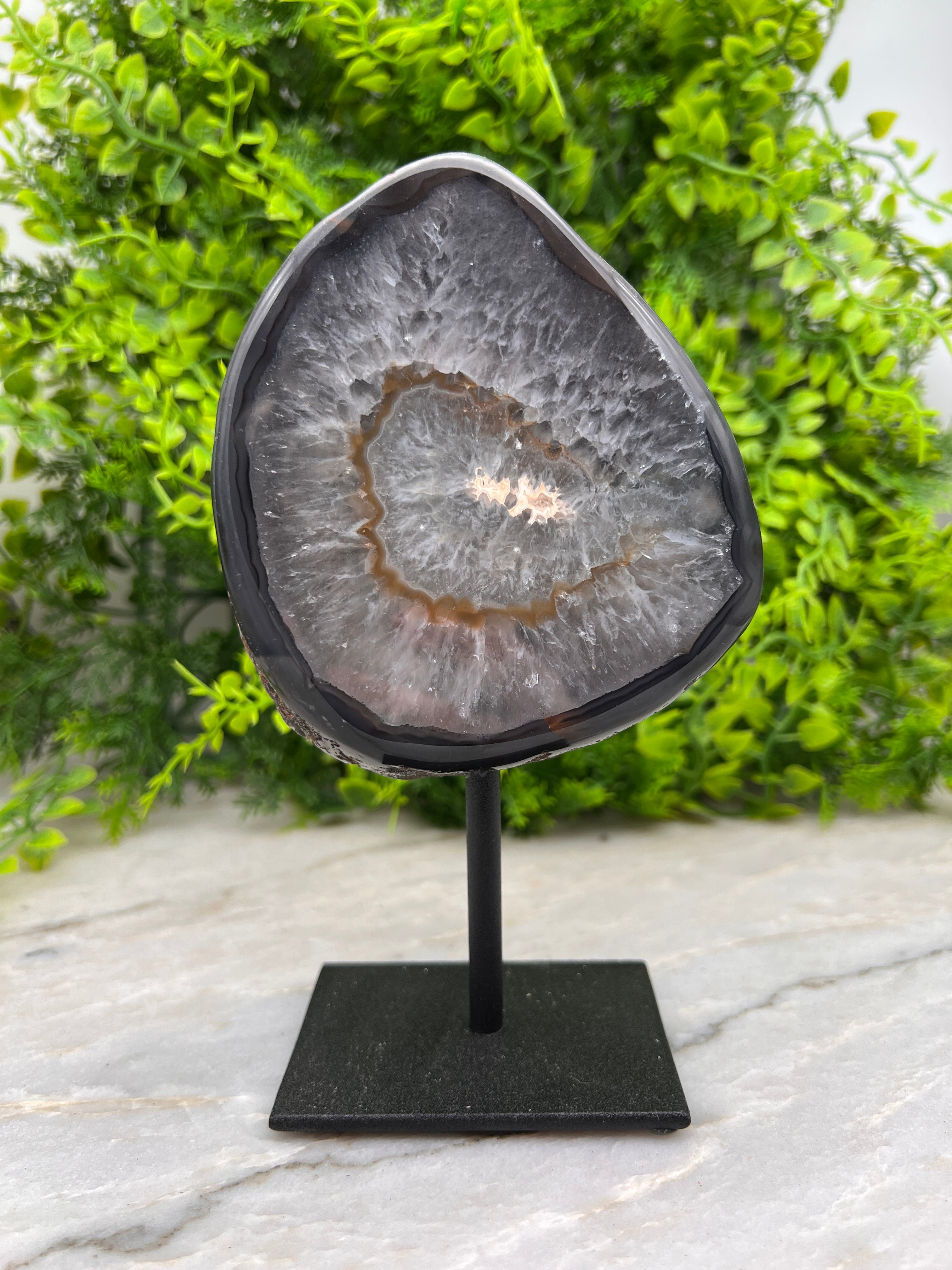 Agaat op standaard (16 cm)