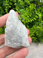 Aquamarijn ruw (6 cm) by KEY LIME STORE