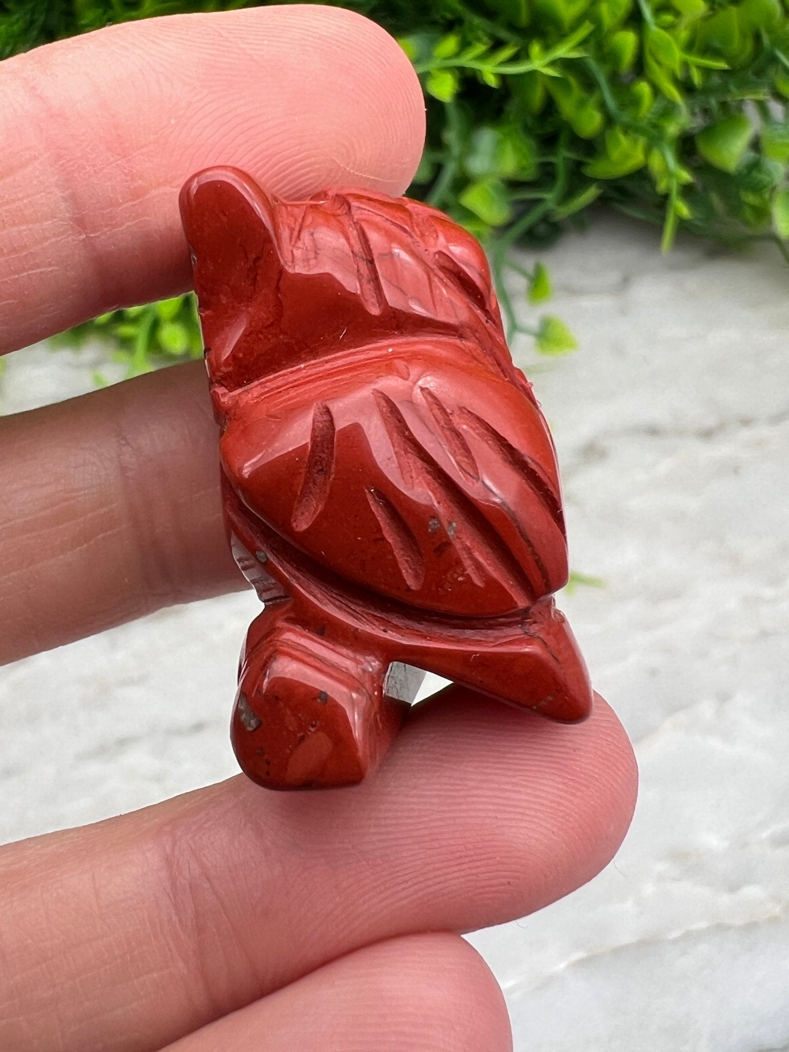 Rote Jaspis-Eule (3 cm) von KEY LIME STORE