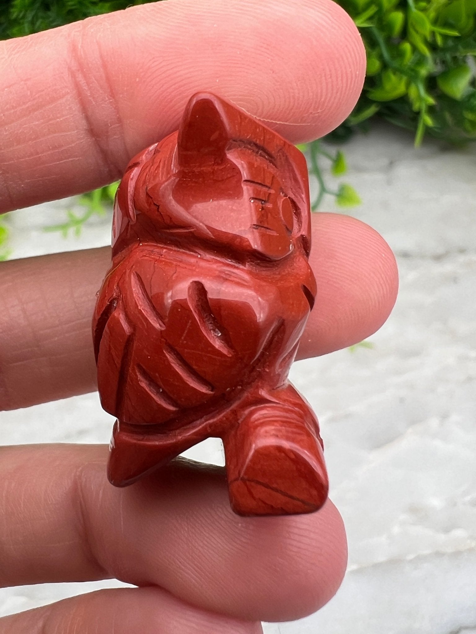 Rote Jaspis-Eule (3 cm) von KEY LIME STORE