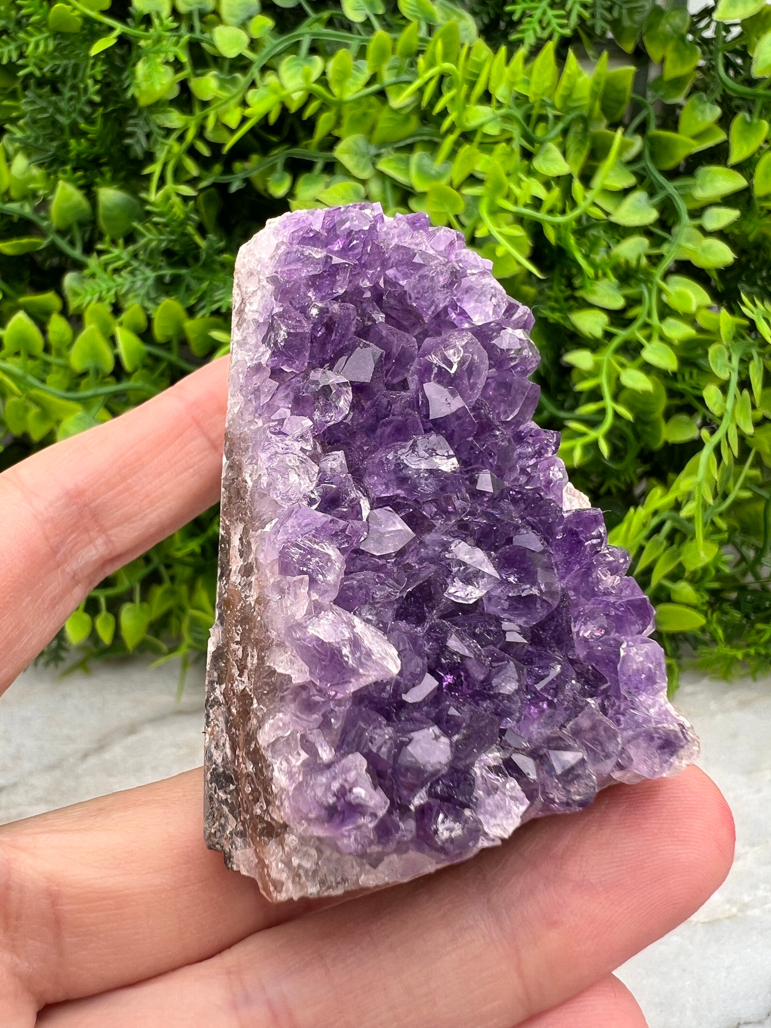 Amethist cluster cut base