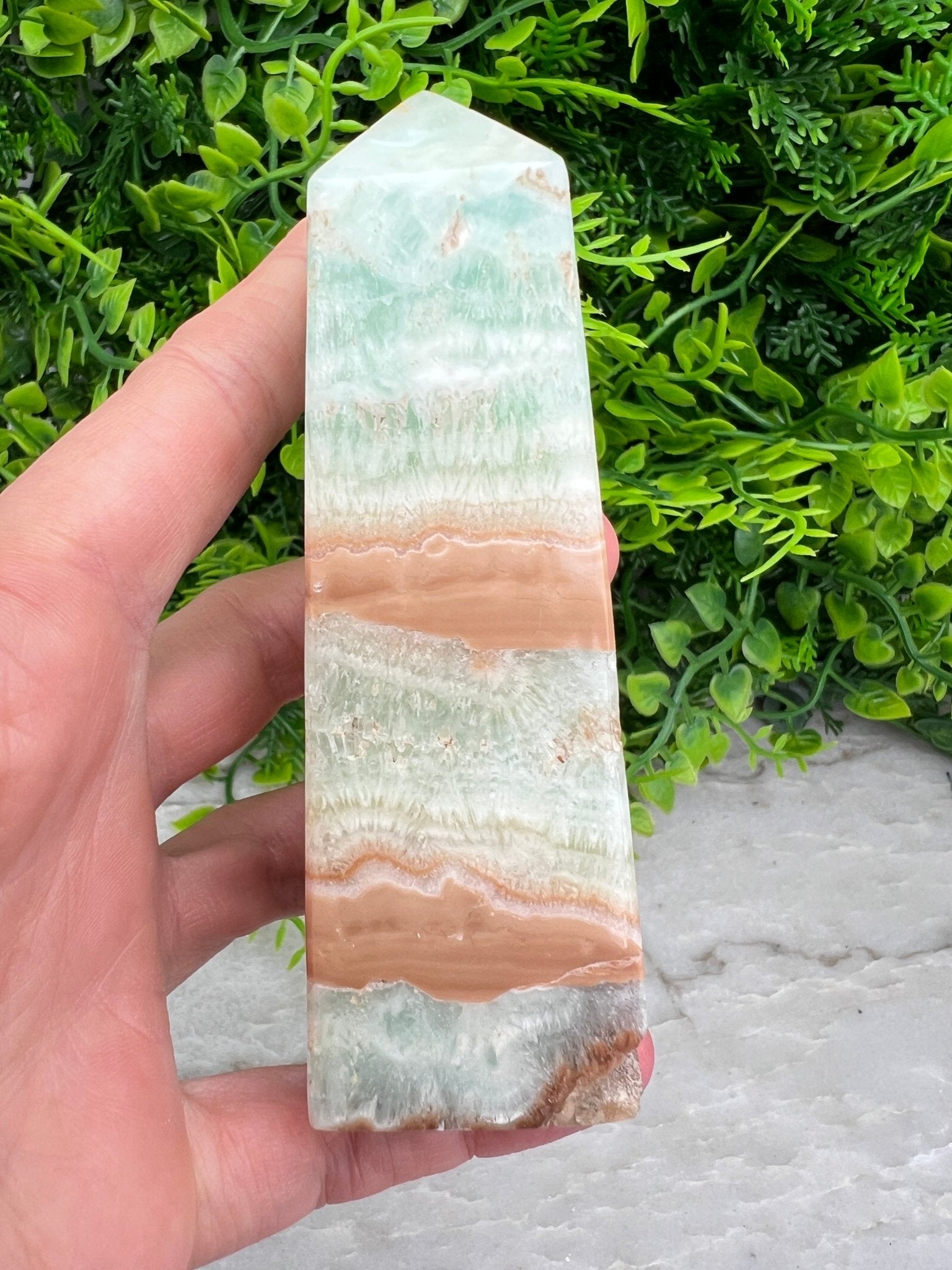 Turm aus blauem Aragonit (Caribbean Blue Calcite) (10 cm) von KEY LIME STORE