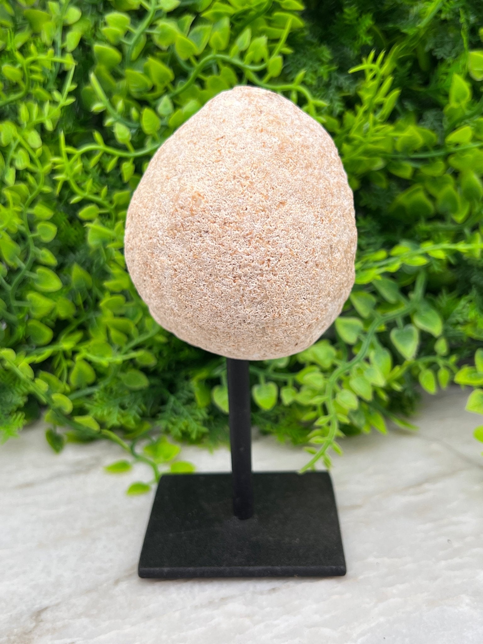 Achat-Geode auf Sockel (13 cm) von KEY LIME STORE