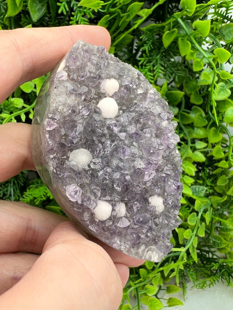 Amethist met Calciet balletjes ellips by KEY LIME STORE